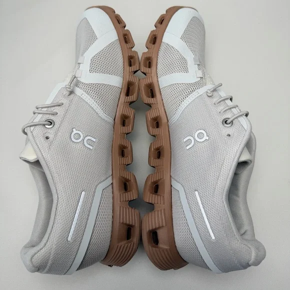On Cloud 5 Shoes Women's Size 9.5 Sand/Rosebrown Sneakers Athleisure Running - Picture 1 of 9